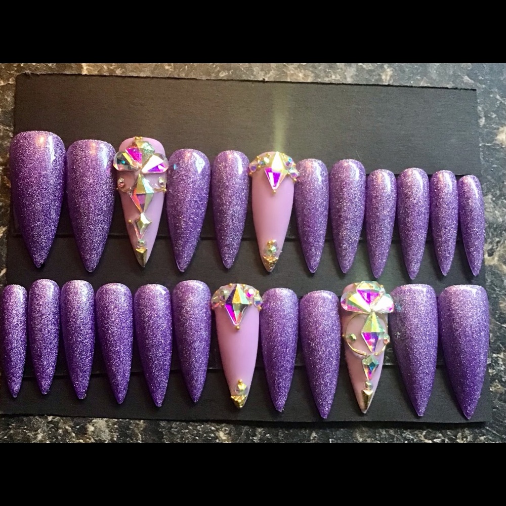 Purple glitter mix gel nails
